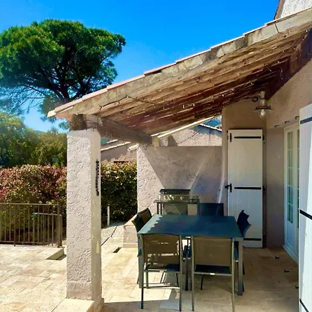 Villa Gricard T5 Avec Piscine Vue Panoramique Sur Les Collines De Et Apercu Grimaud