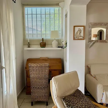 Villa Gricard T5 Avec Piscine Vue Panoramique Sur Les Collines De Et Apercu